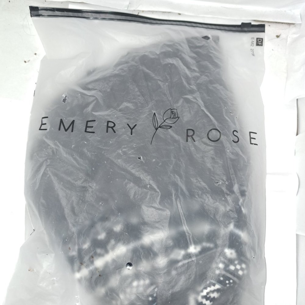 New Shein EMERY ROSE Geo Print Round Neck T-Shirt Small